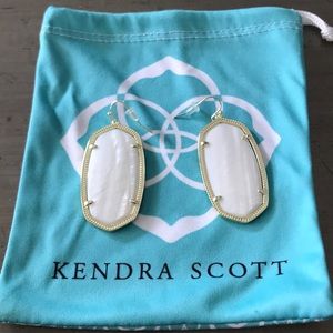 Kendra Scott Danielle Earrings